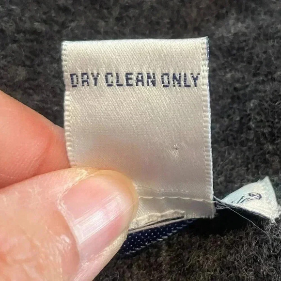 Woolen Deane & White Wool Button Down Grey Cardigan - Picture 9 of 14